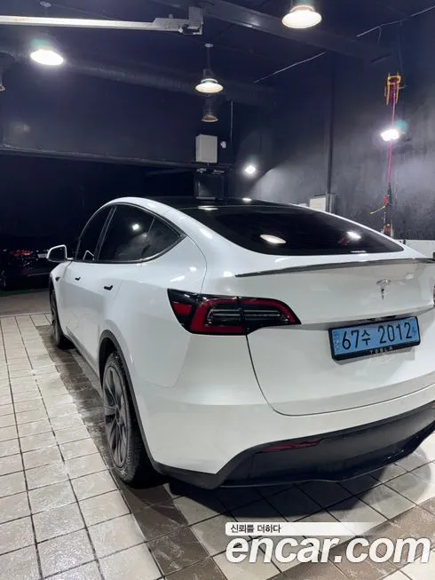 Tesla Model Y — фото 2