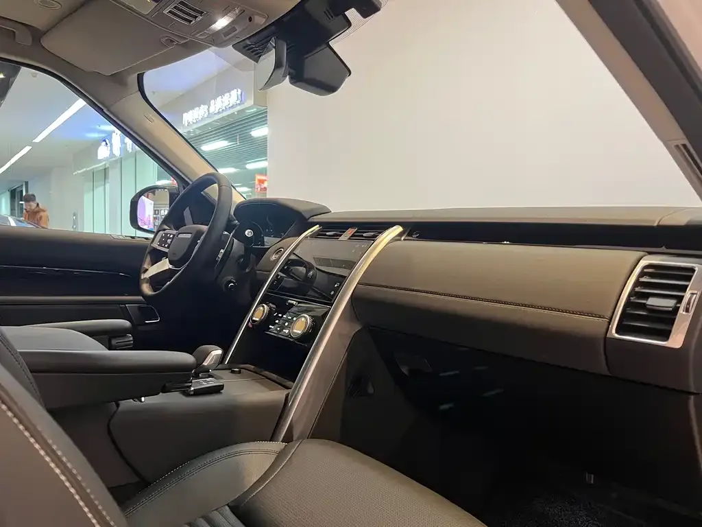 Land Rover Discovery 2025 из CN, фото 10
