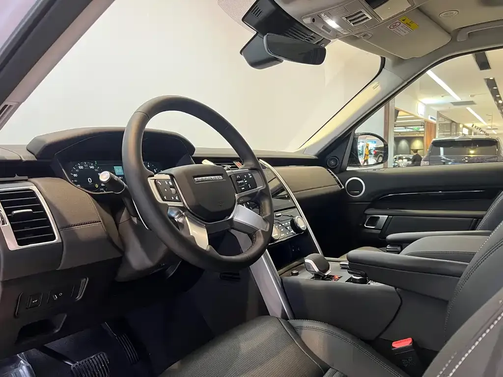 Land Rover Discovery 2025 из CN, фото 8