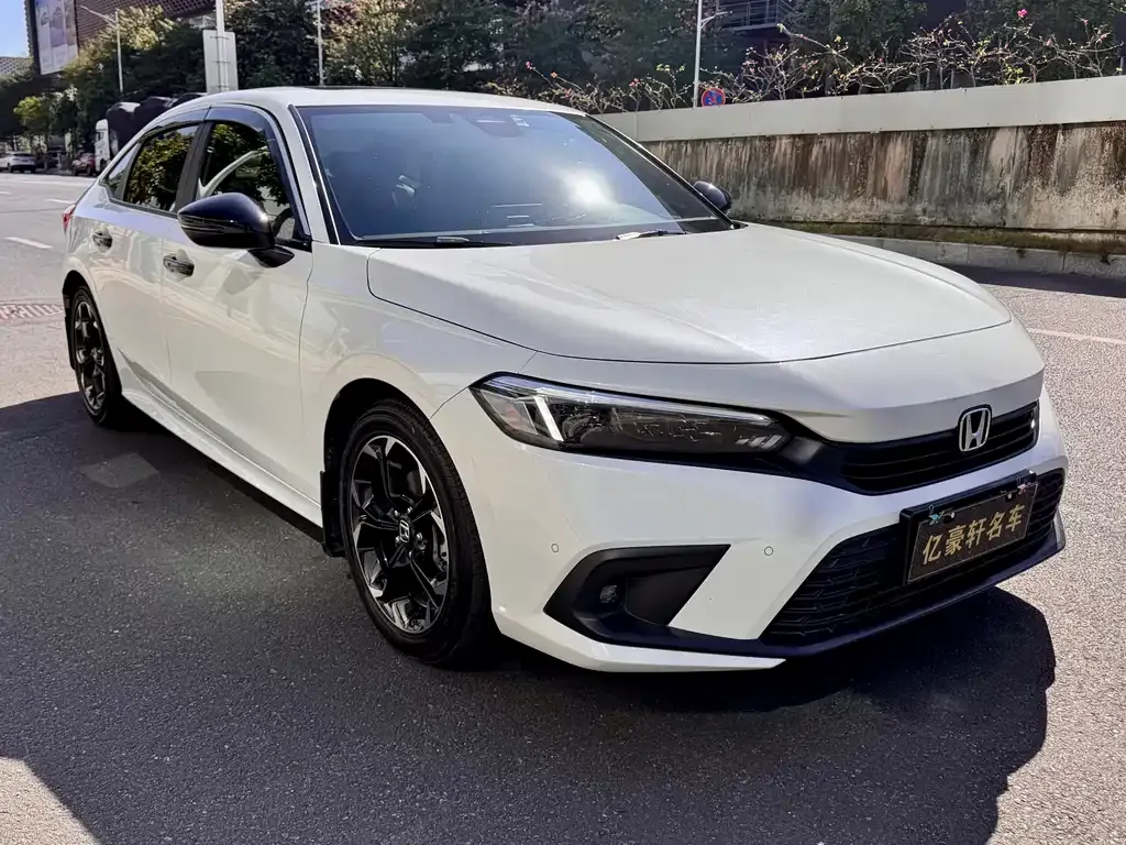 Honda Civic 2024 из CN, фото 3