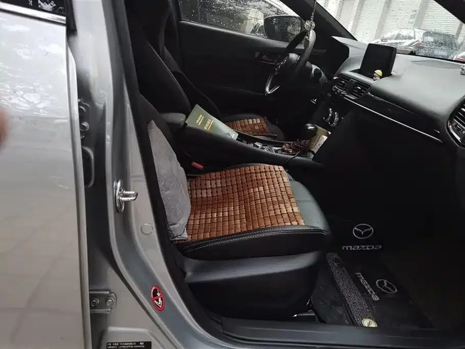 Mazda CX-4 2021 из CN, фото 8