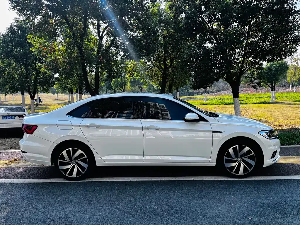 Volkswagen Sagitar 2021 из CN, фото 8