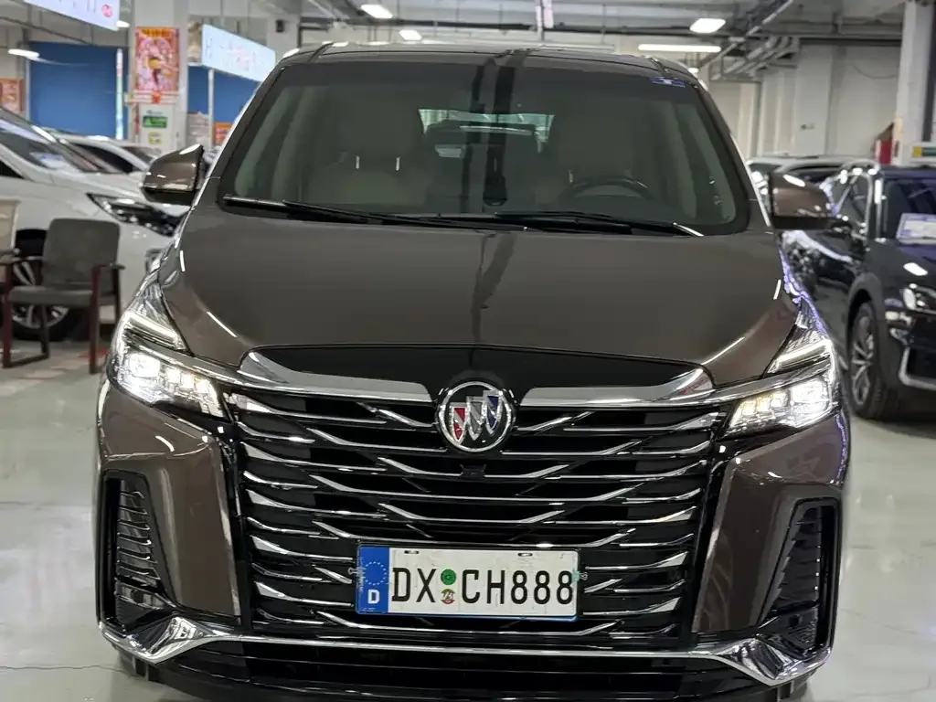 Buick GL8 2024 из CN, фото 2
