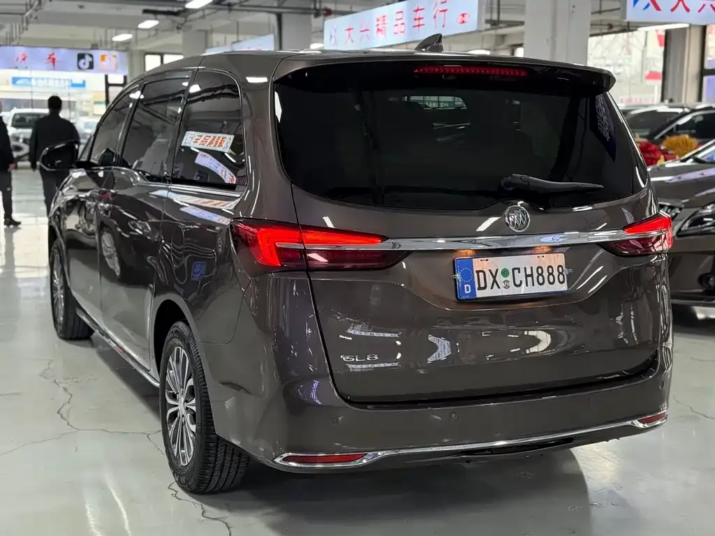 Buick GL8 2024 из CN, фото 5