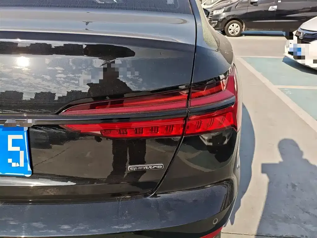 Audi A6L 2023 из CN, фото 8