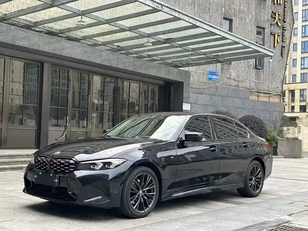 BMW 3 Series 2023 из CN, фото 1