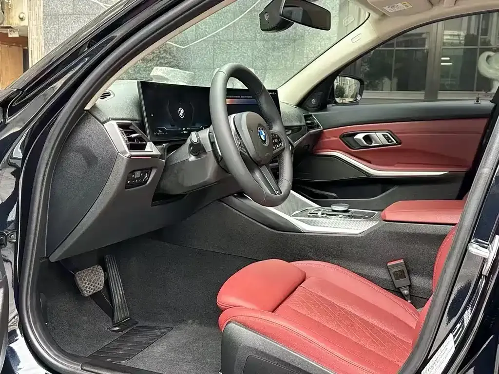 BMW 3 Series 2023 из CN, фото 4