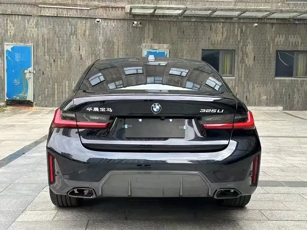 BMW 3 Series 2023 из CN, фото 8