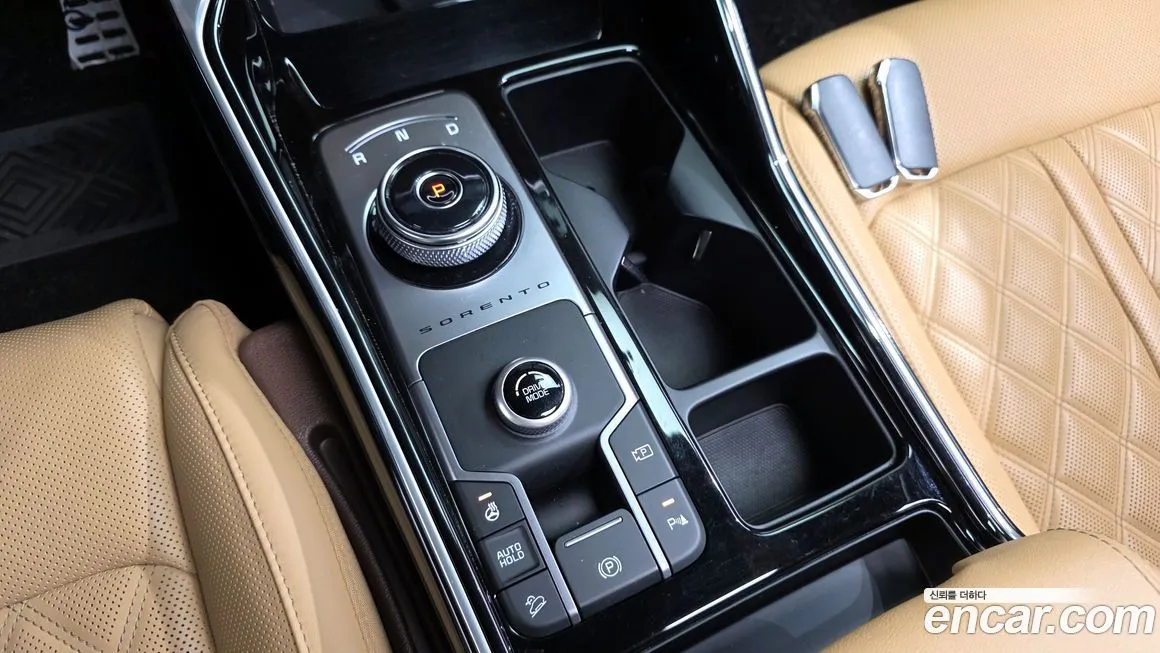 Kia Sorento — фото 9