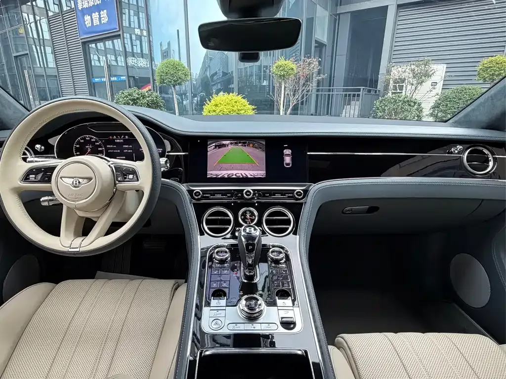 Bentley Continental 2021 из CN, фото 7