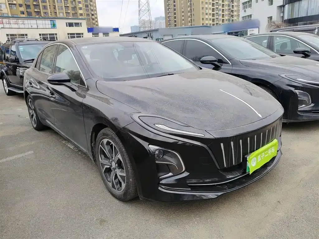 Hongqi E-QM5 — фото 4
