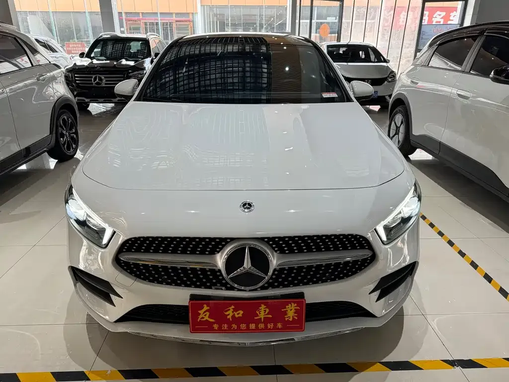 Mercedes-Benz A-Class 2023 из CN, фото 2