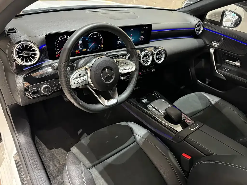 Mercedes-Benz A-Class 2023 из CN, фото 4