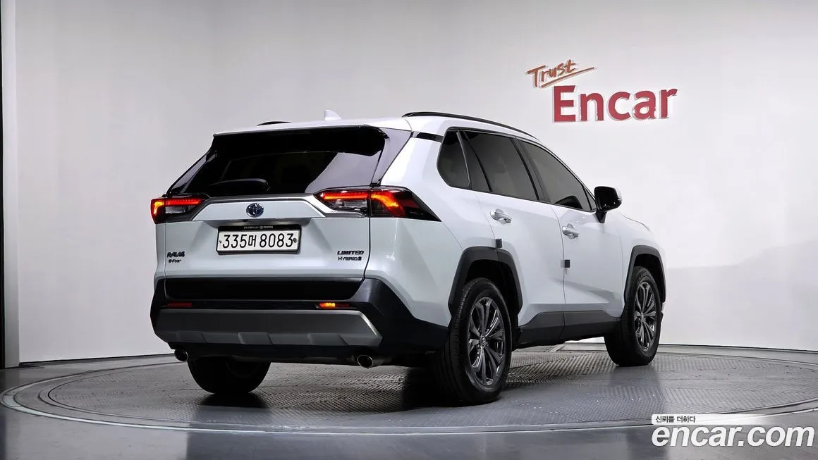 Toyota RAV4 2024 из KR, фото 2