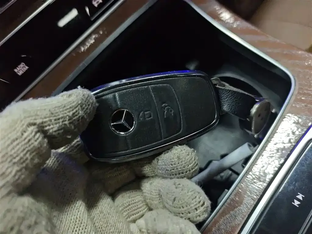 [object Object] E-Class 2022 из CN, фото 9