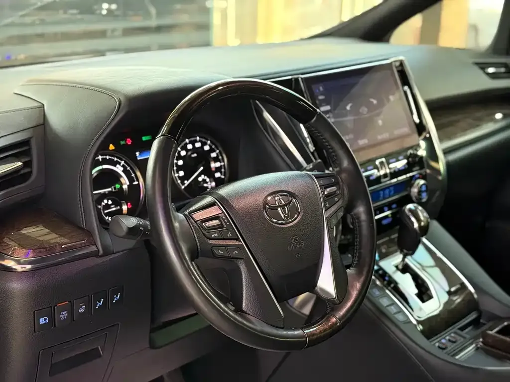 Toyota Vellfire 2022 из CN, фото 8