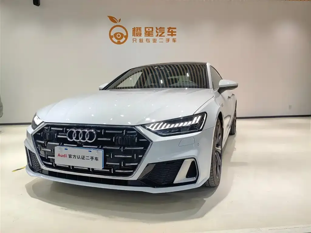 Audi A7L 2023 из CN, фото 1