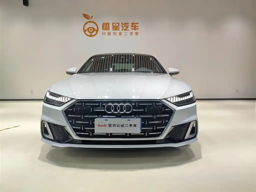 Audi A7L 2023 из CN, фото 2