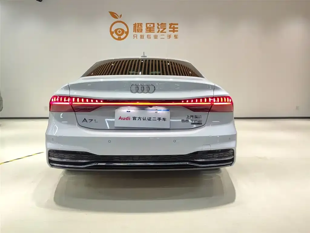 Audi A7L 2023 из CN, фото 5