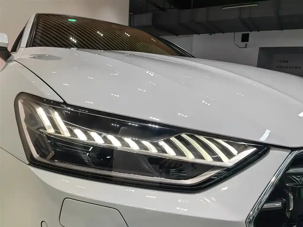Audi A7L 2023 из CN, фото 7