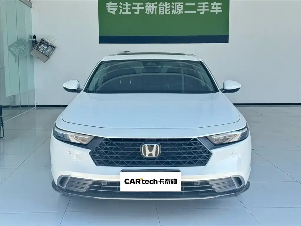 Honda Accord 2023 из CN, фото 2