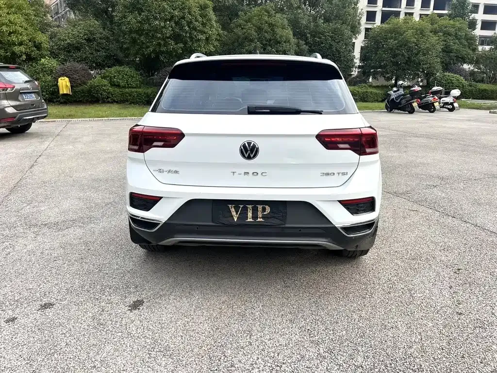 Volkswagen T-Roc 2023 из CN, фото 1