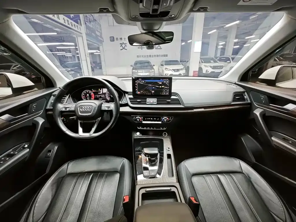 Audi Q5L 2021 из CN, фото 4