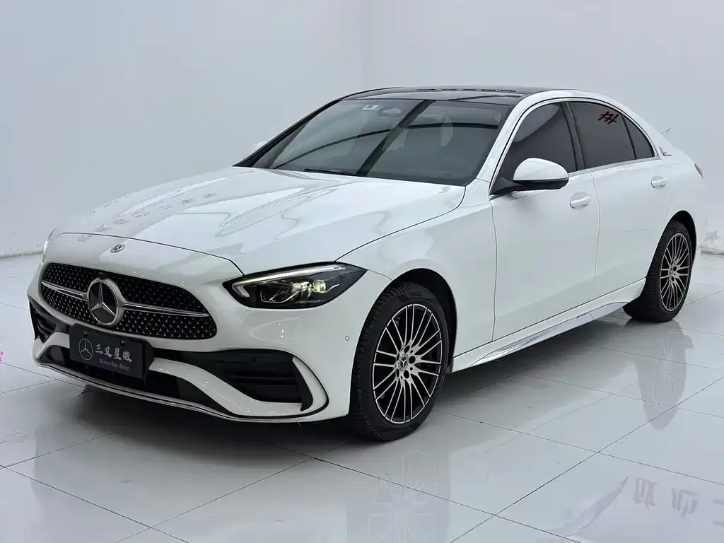 Mercedes-Benz C-Class — фото 1