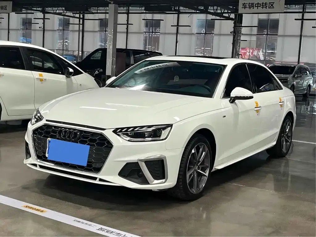 Audi A4L 2021 из CN, фото 1