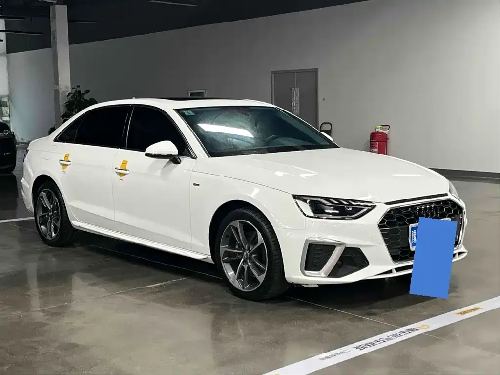 Audi A4L 2021 из CN, фото 3