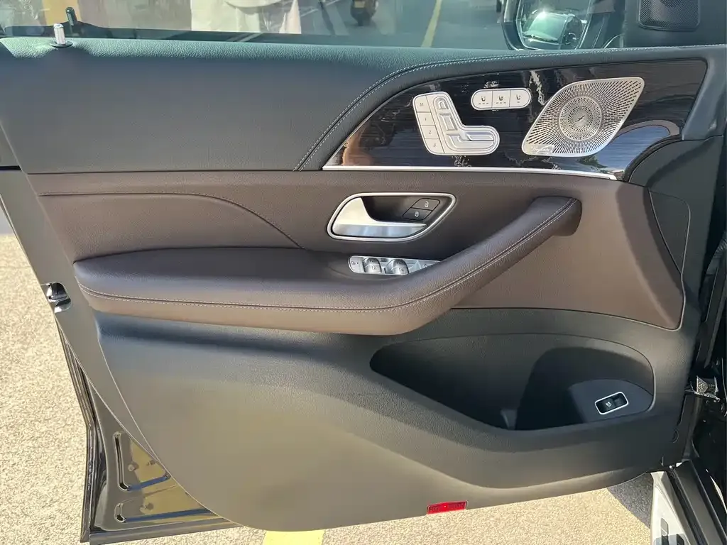 Mercedes-Benz GLS 2023 из CN, фото 8