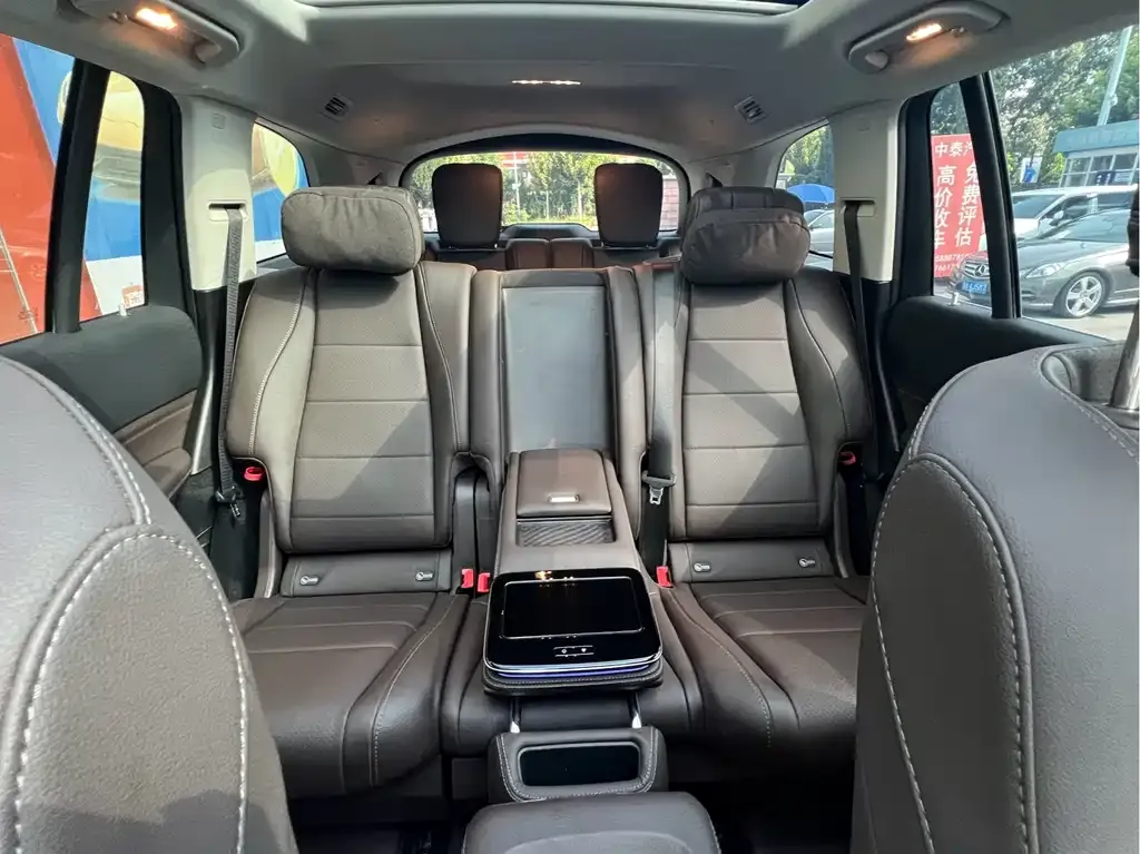 Mercedes-Benz GLS 2023 из CN, фото 9