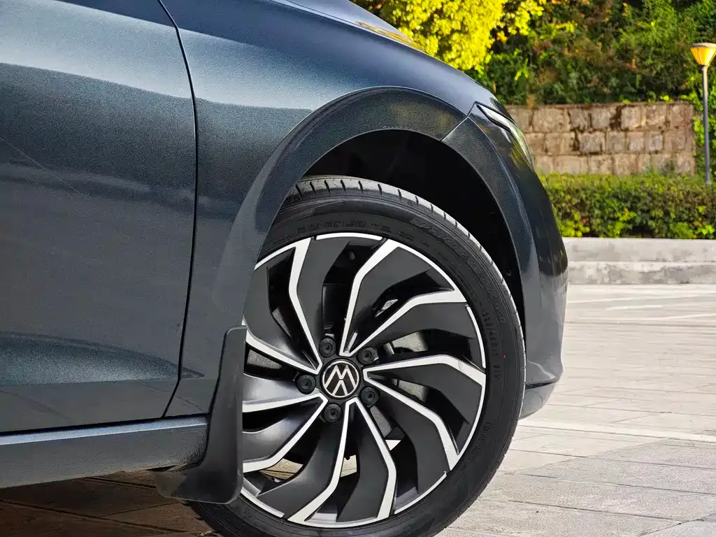 Volkswagen Golf 2022 из CN, фото 7