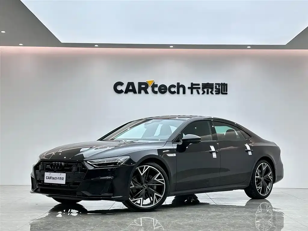 Audi A7L — фото 1