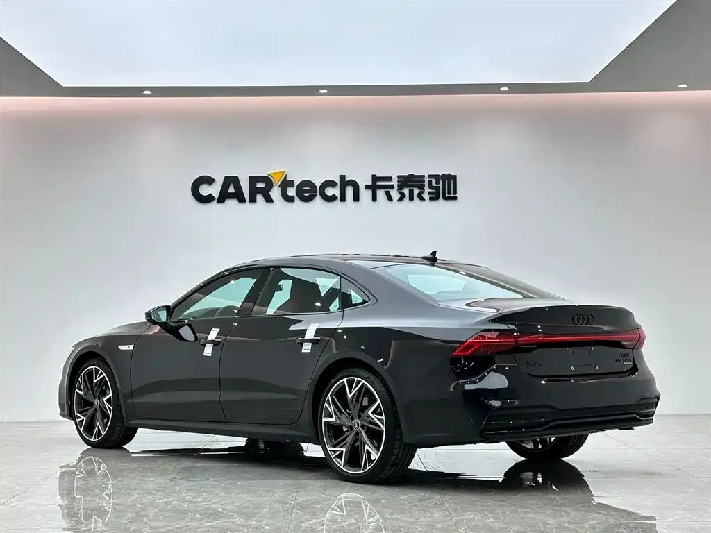 Audi A7L — фото 3