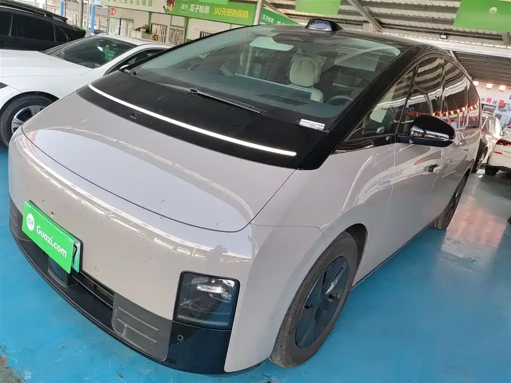 Li Auto MEGA 2024 из CN, фото 1