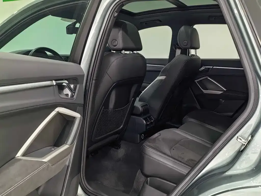 Audi Q3 2022 из CN, фото 8