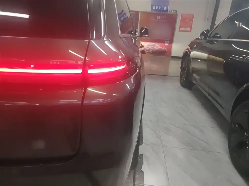 Li Auto L8 2022 из CN, фото 8