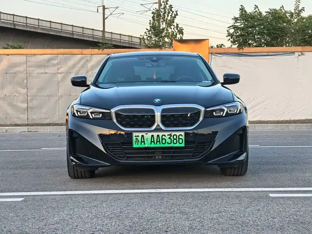 BMW i3 2024 из CN, фото 2