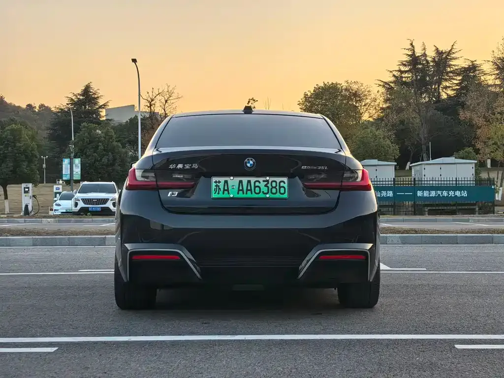 BMW i3 2024 из CN, фото 6