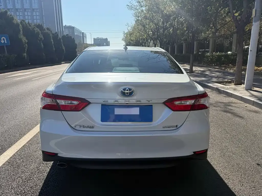 Toyota Camry 2023 из CN, фото 7