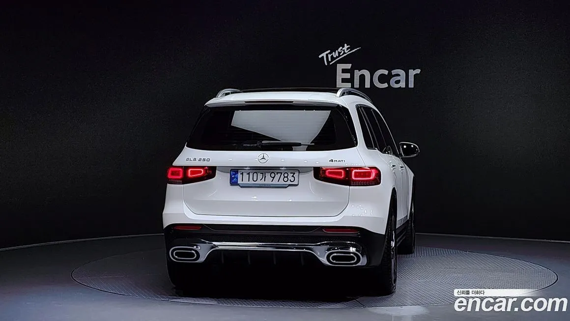Mercedes-Benz GLB-Class — фото 4