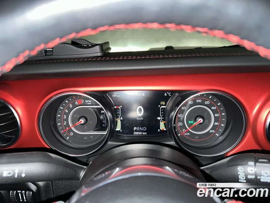 Jeep Wrangler 2021 из KR, фото 7