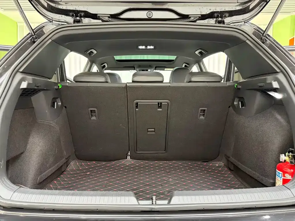Volkswagen Golf 2022 из CN, фото 6