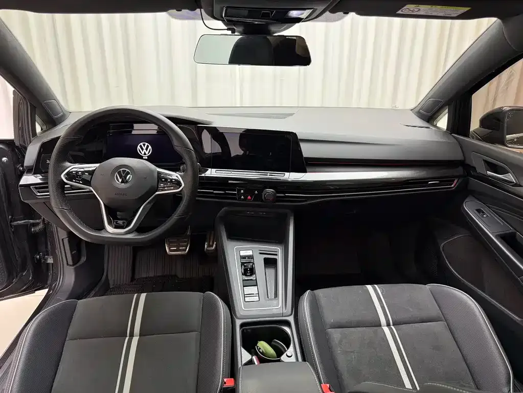 Volkswagen Golf 2022 из CN, фото 9