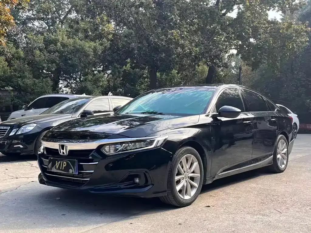 Honda Accord — фото 3