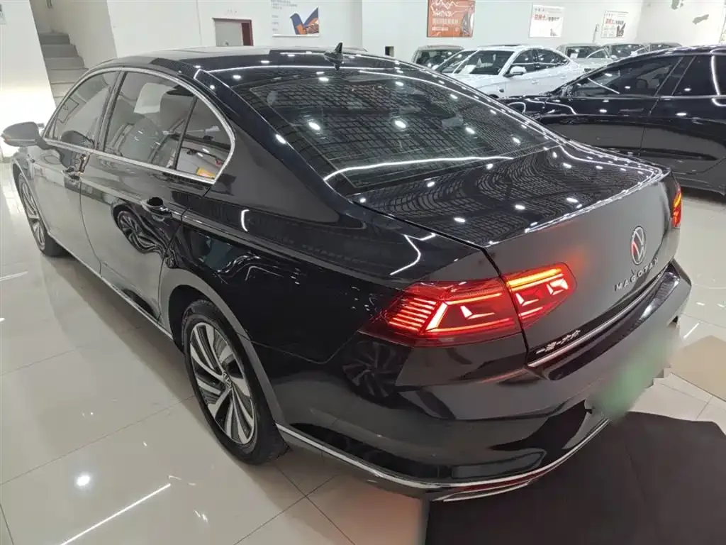 Volkswagen Magotan GTE PHEV 2023 из CN, фото 5