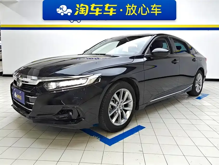Honda Accord — фото 1