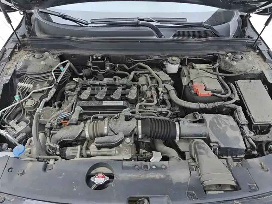 Honda Accord — фото 10