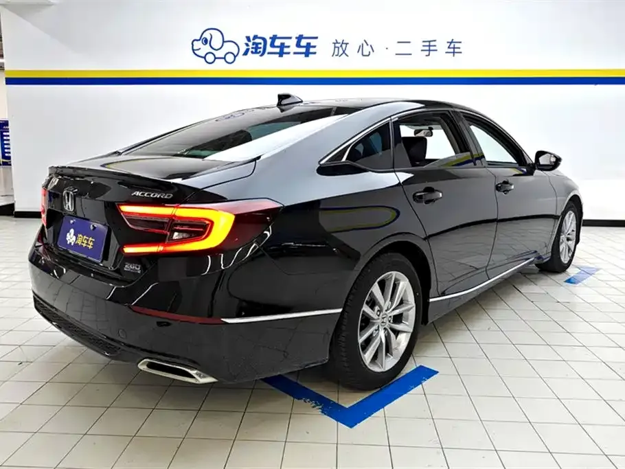 Honda Accord — фото 3